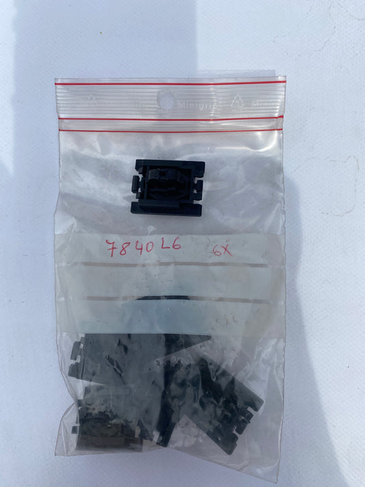 Clip d'Enjoliveur 7840L6