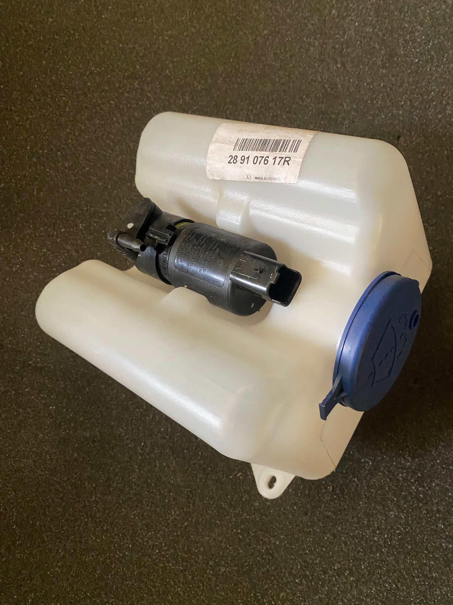 Réservoir Lave Vitre