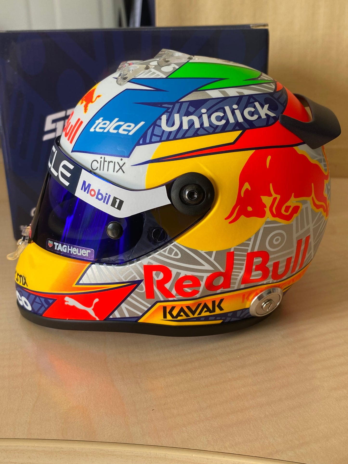 Mini Casque 1/2 Sergio Perez 2022