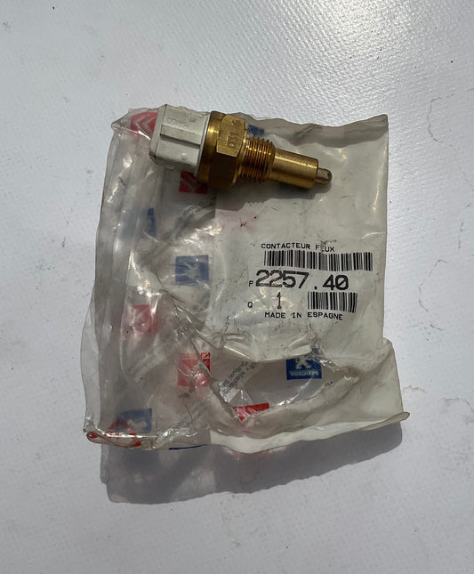 Contacteur Feu de Recul 225740