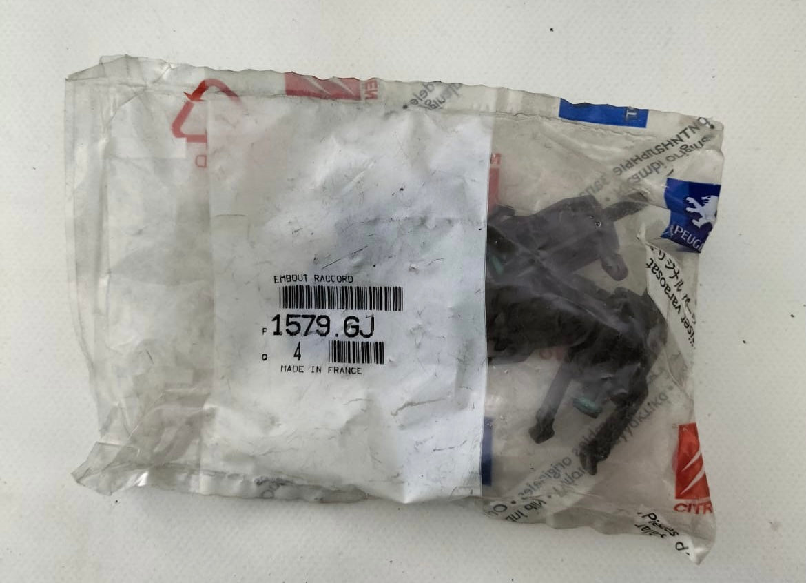 Agrafe Tuyau de Carburant 1579GJ Citroën C3