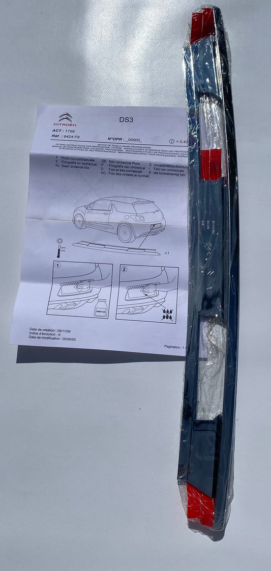 Enjoliveur de Plaque Citroën DS3 9424F9
