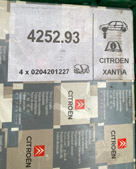 Plaquettes de Frein Xantia 425293