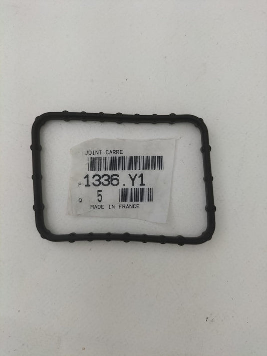 Joint Carré de Boîte Sortie d'Eau 1336Y1