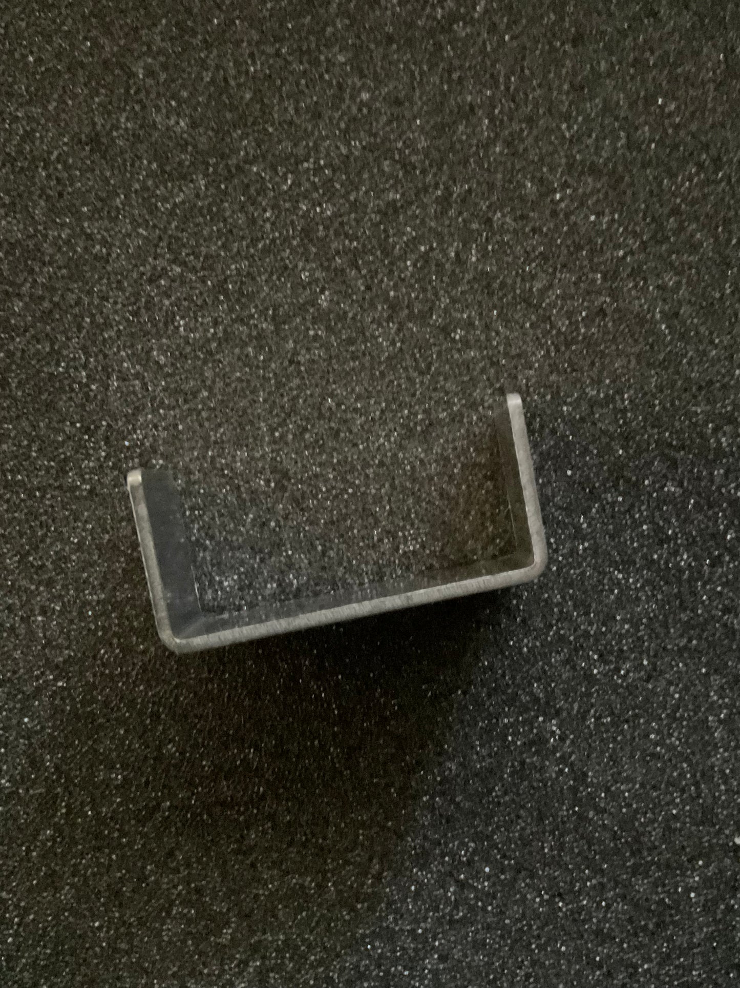 Patte de Maintien Feuillure de Capot Clio Rallye 4