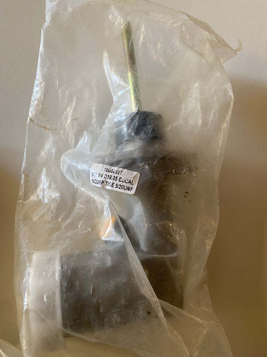 Maître cylindre à réservoir intégré