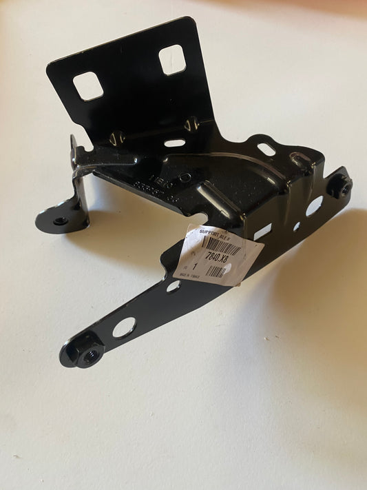 Support d'Aile Avant Gauche DS3