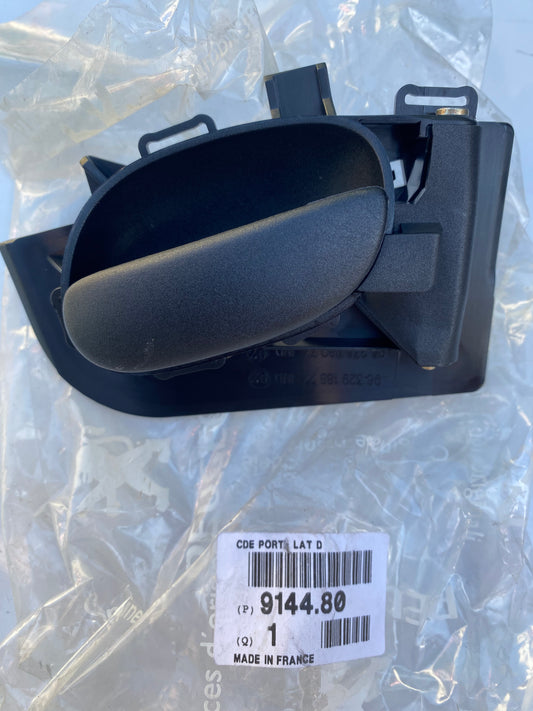 Commande Porte Latéral Droite 206