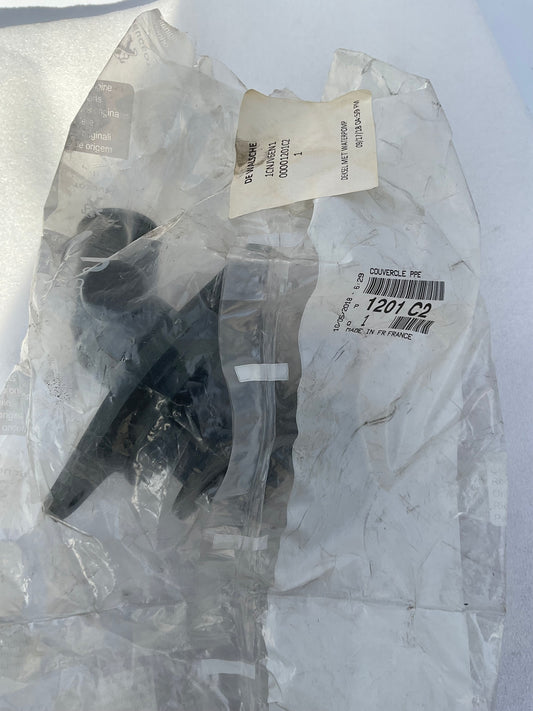 Boitier de Pompe à Eau 1201C2