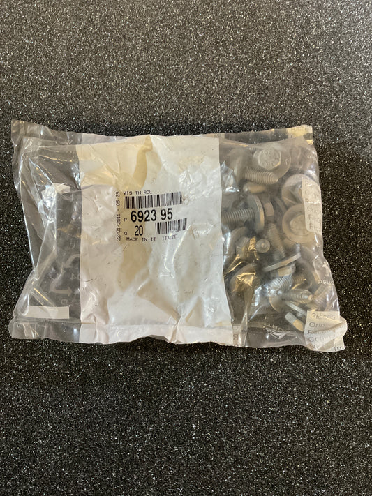 Vis TH RDL Standard 692395