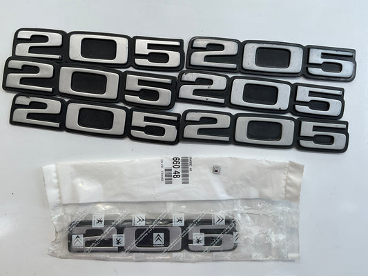 Monogramme Arrière Peugeot 205