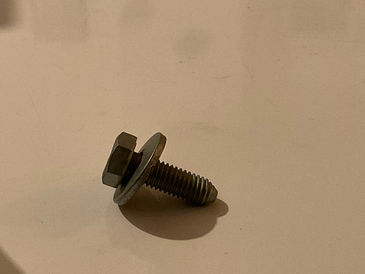 Vis de Traverse de bouclier Avant DS3R3