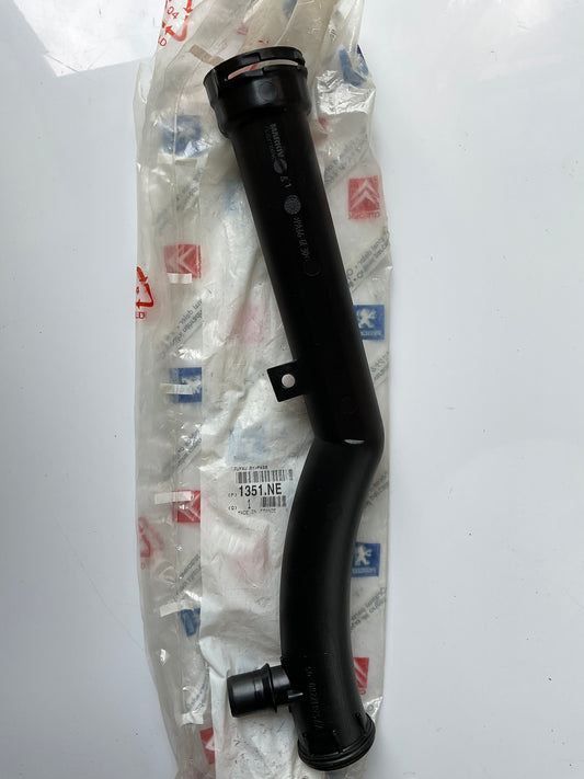 Tuyau de Pompe à Eau 1351.NE