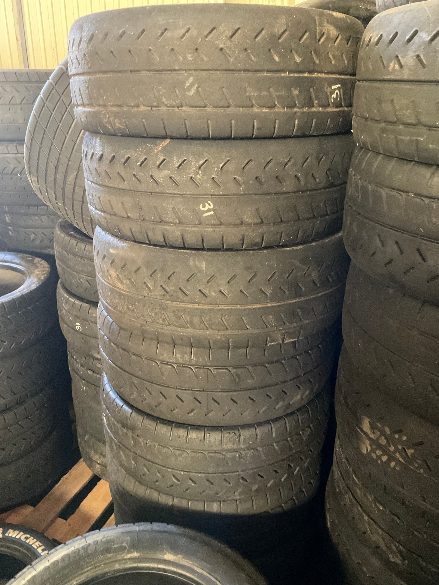 Pneu Michelin 19/60-16 R31 Occasion