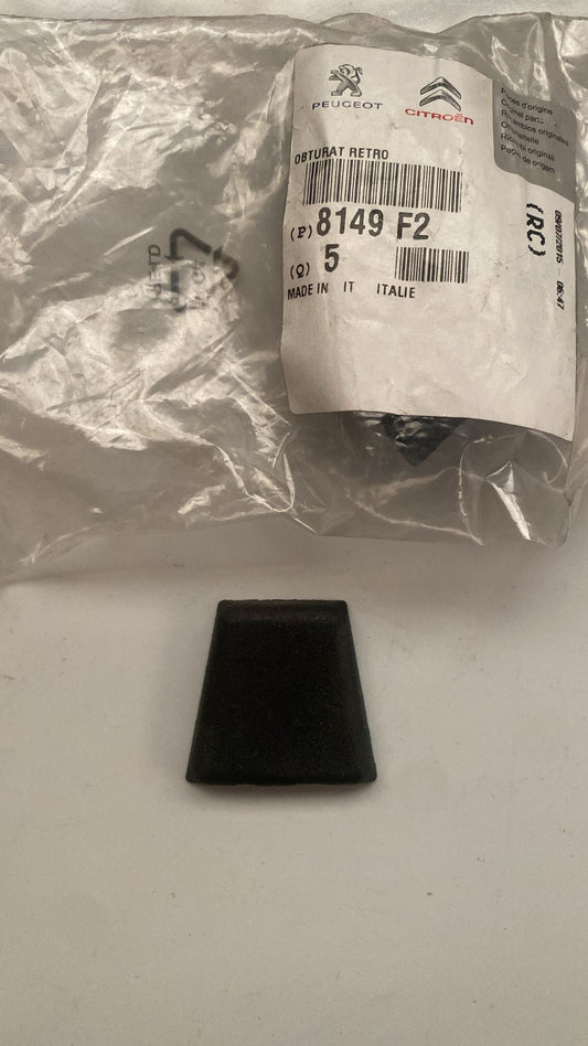 Obturateur d'Embase de Rétroviseur Intérieur 8149F2